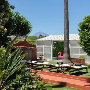 https://karat-villa-margarita.in-canary-islands.com